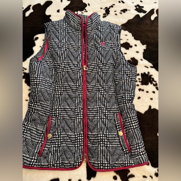 Ariat Jackets & Blazers - Ariat Black and White Checkered Vest with Red Accents